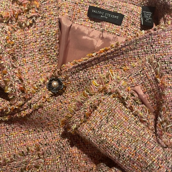 Valerie Stevens Pink tweed Blazer with Frayed Trim - Picture 6 of 10